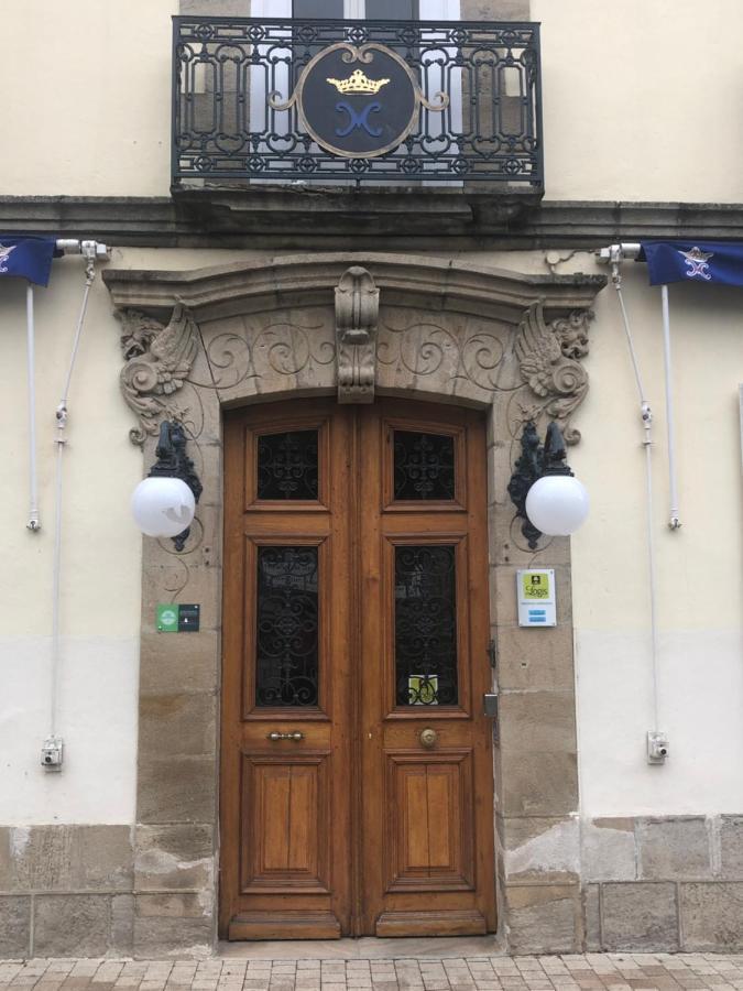 Hotel Montespan Bourbon-lʼArchambault Exterior foto